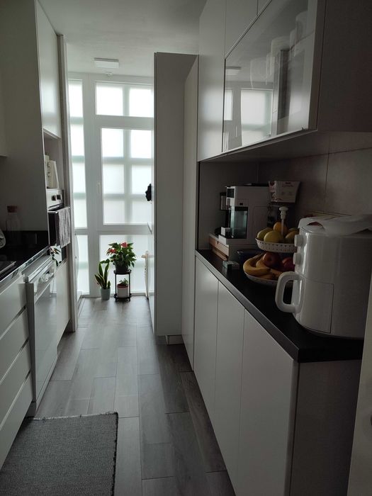 Vendo T2 Remodelado em Santo António dos Cavaleiros