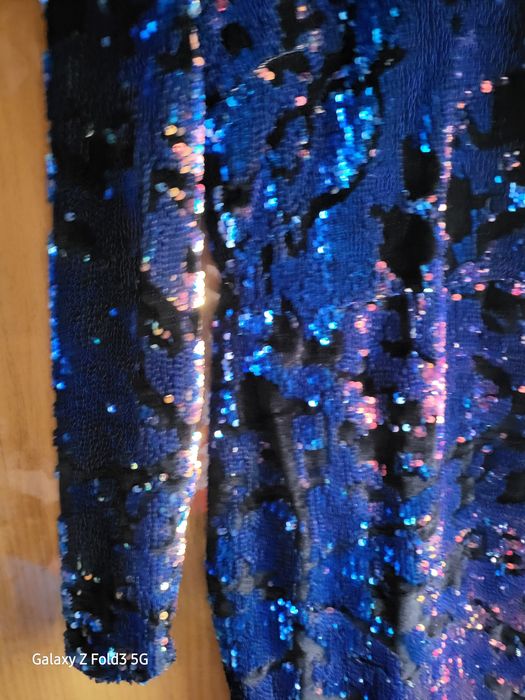 Продам новое платье