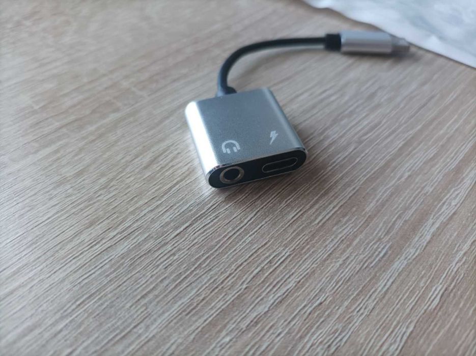 Адаптер Type-C на 3.5 мм навушники з зарядкою, аудіо перехідник USB-C jack 2в1 для смартфона, конвертер AUX + power