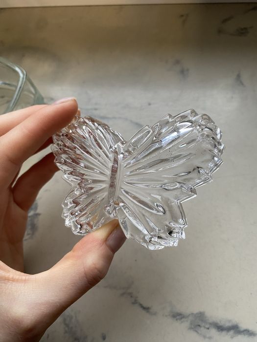 Szklane pojemniczki serce i motyl