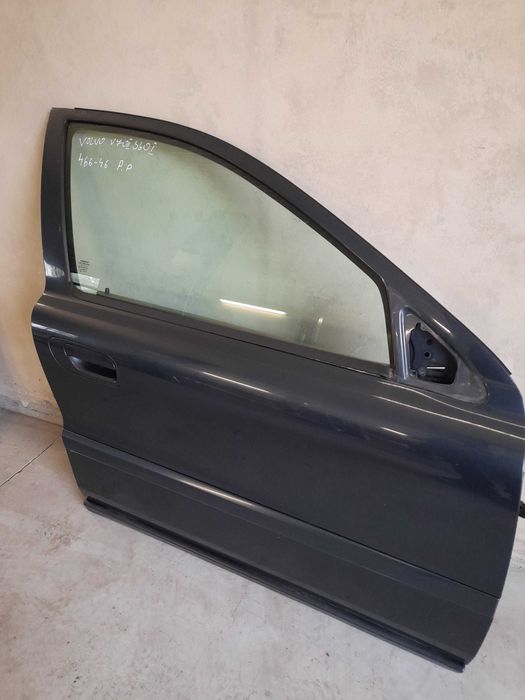 Drzwi przednie prawe Volvo V70 S60 04-06 r kod 466-46