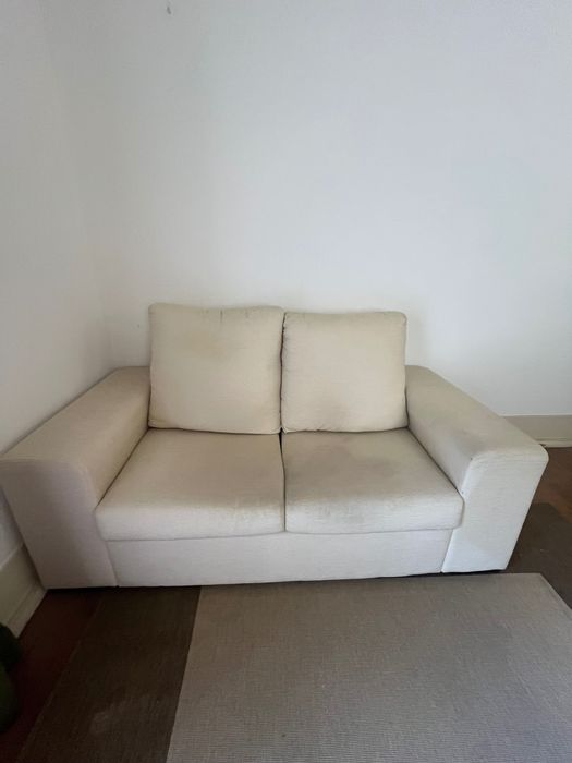 Sofá Branco (2 lugares)