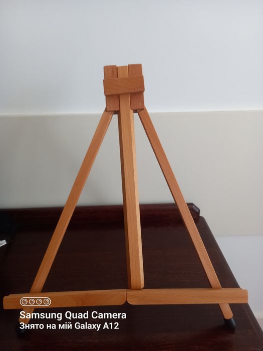 Настільний мольберт