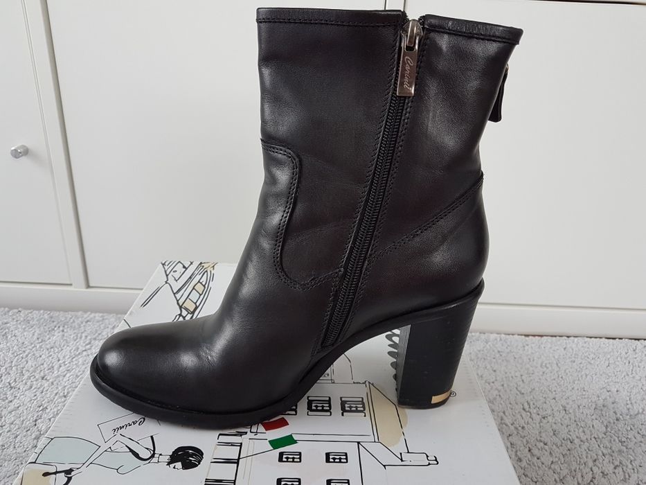 Buty skórzane w r.39 jak nowe