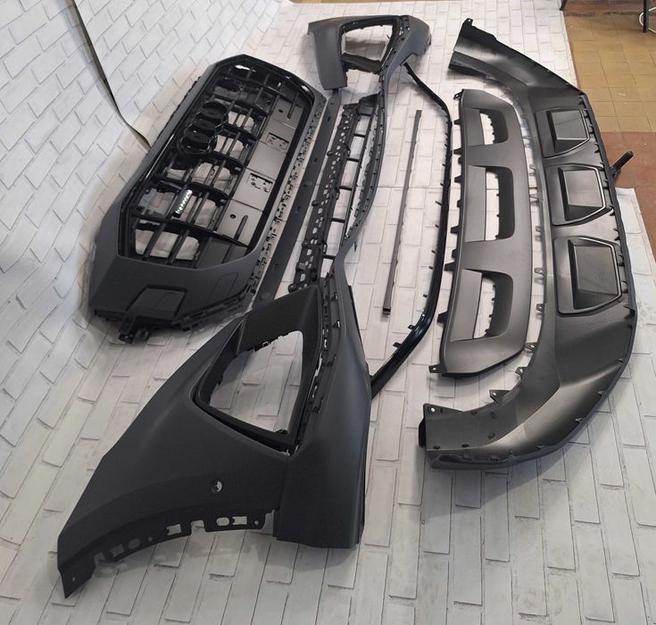 бампер Audi Q8 S-Line Ауді Ку8