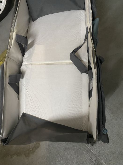 Cama de bebe de viagem