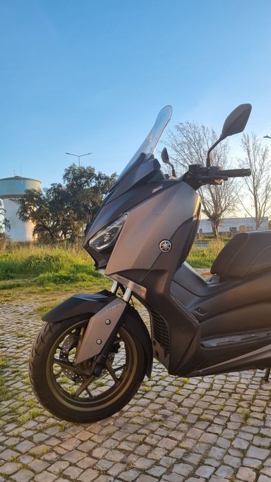 Yamanha Xmax 300