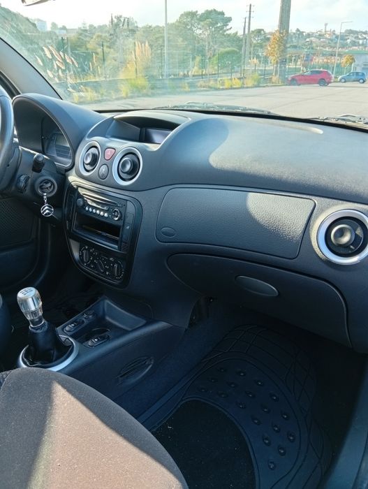 Citroen C 3 de 2010 com 40.000 km