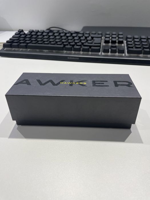 Óculos de sol- Hawkers