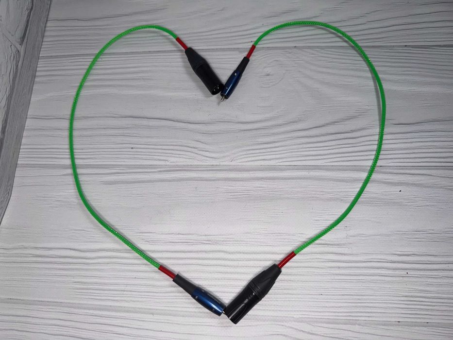 Cabo para subwoofer AudioQuest Husky | Interconexão Balanceada RCA para XLR