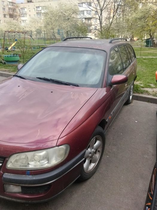 Автомобіль опель