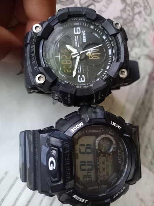 Продам часи одним лотом за все 250 гривень
