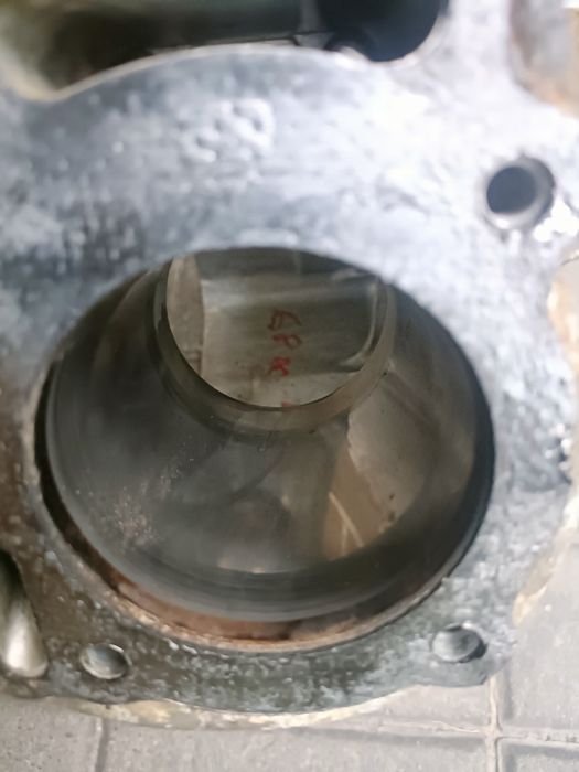 Cylinder blok karter do traktorek kosiarka Briggs vanguard tuleja 68mm