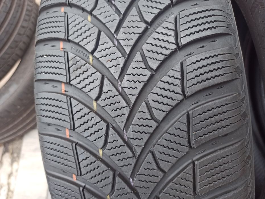 Зимняя резина 215/65 R17 Semperit Speed Grip