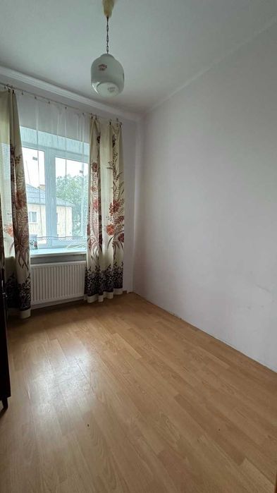 Продам трикімнатну квартиру Богородчани