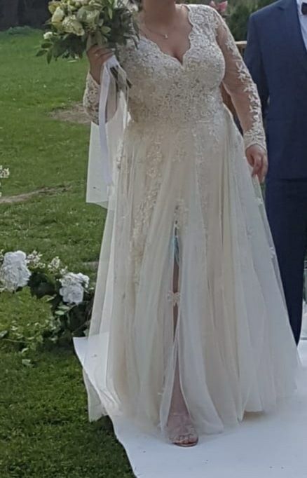 Suknia ślubna  rozmiar 42