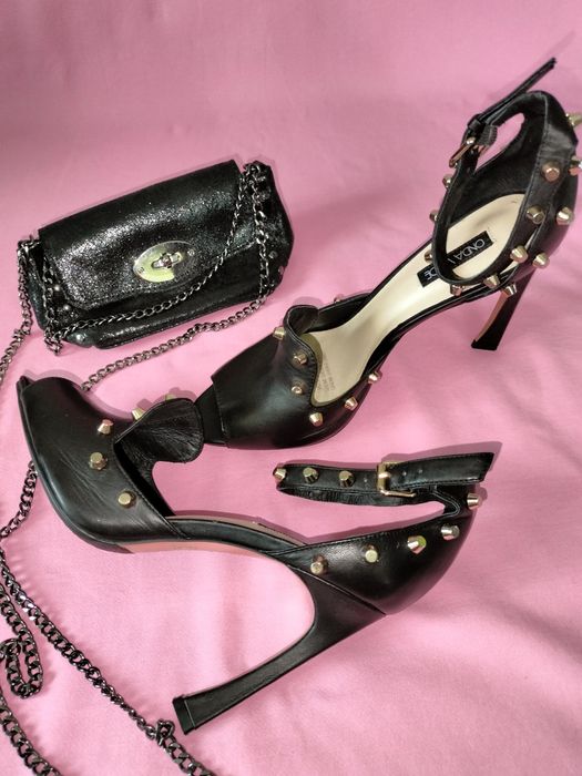 Жіночі шкіряні босоніжки