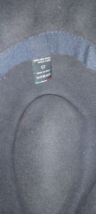 Chapéu  preto fabricado na Itália