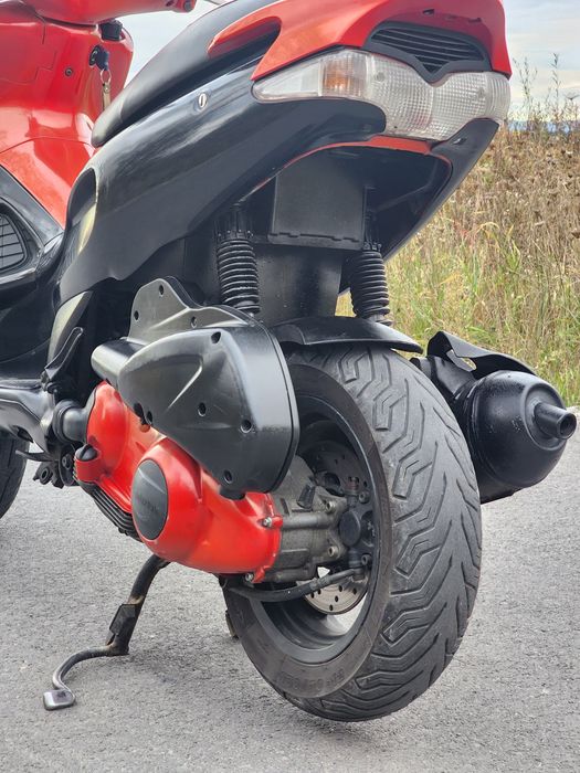 GILERA runner VXR 200