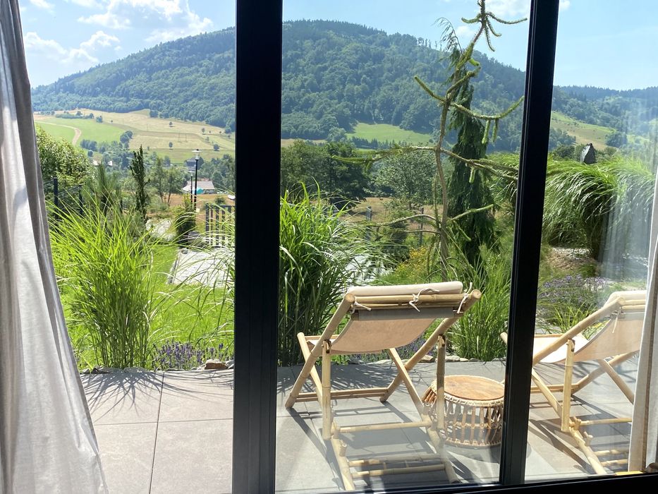 Domek  z banią z widokiem na góry  Łomnica- Góry Sowie