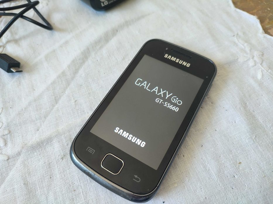 Telephone Samsung | GT-S5660 GALAXY GIO