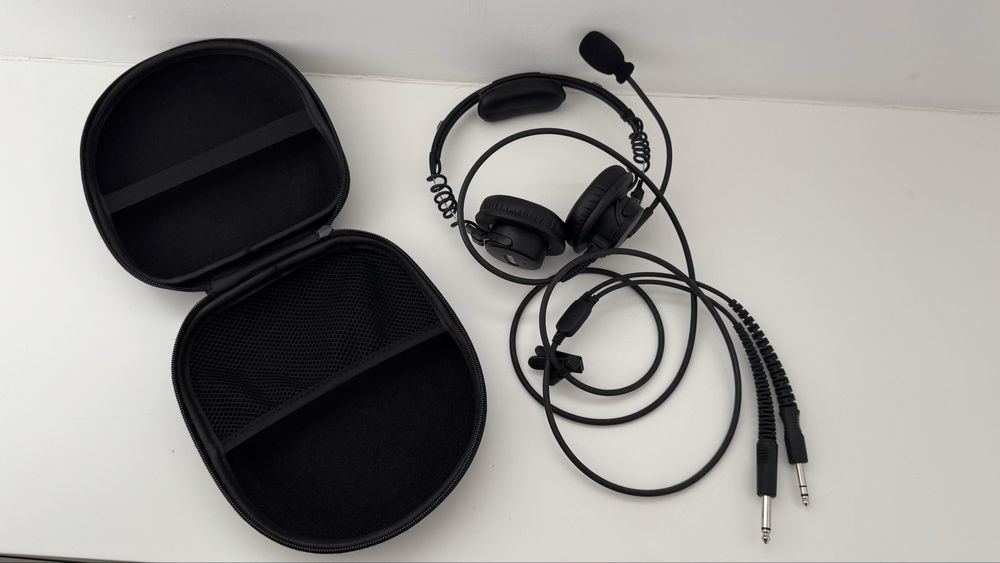 Telex Airman 8+ Dual Plug