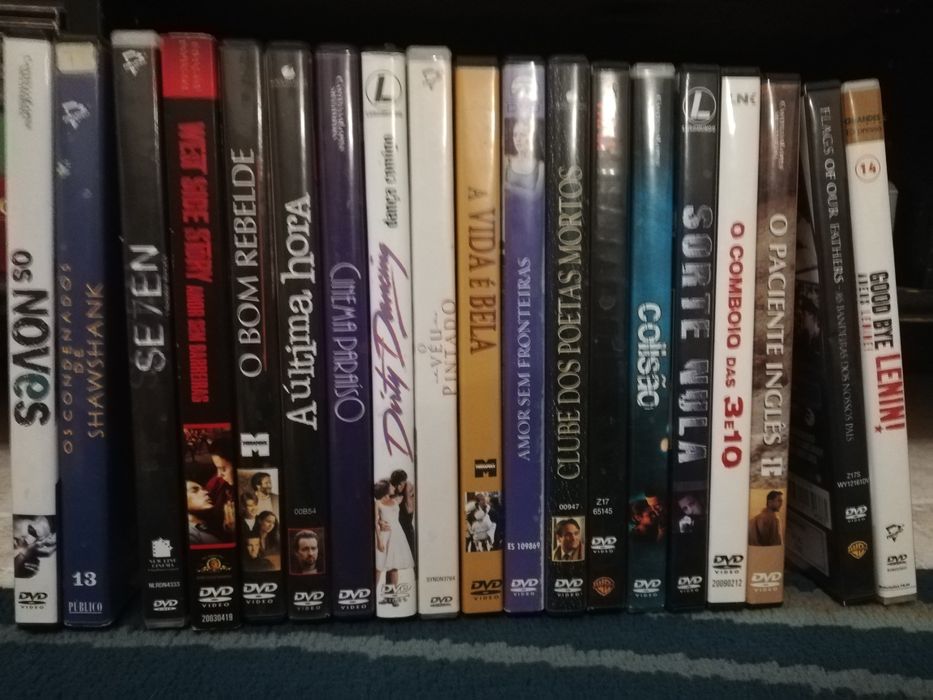 DVDs de filmes de diferentes géneros !!! Ver lista dos disponíveis