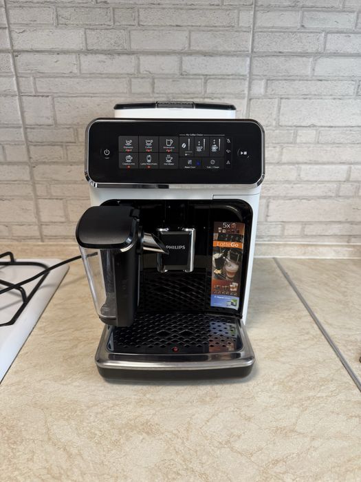 Кавомашина Philips Latte Go series 3200 ep3243