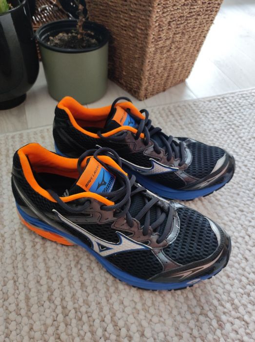 Mizuno wave laser 2 czarne pomarańczowe buty sportowe do biegania