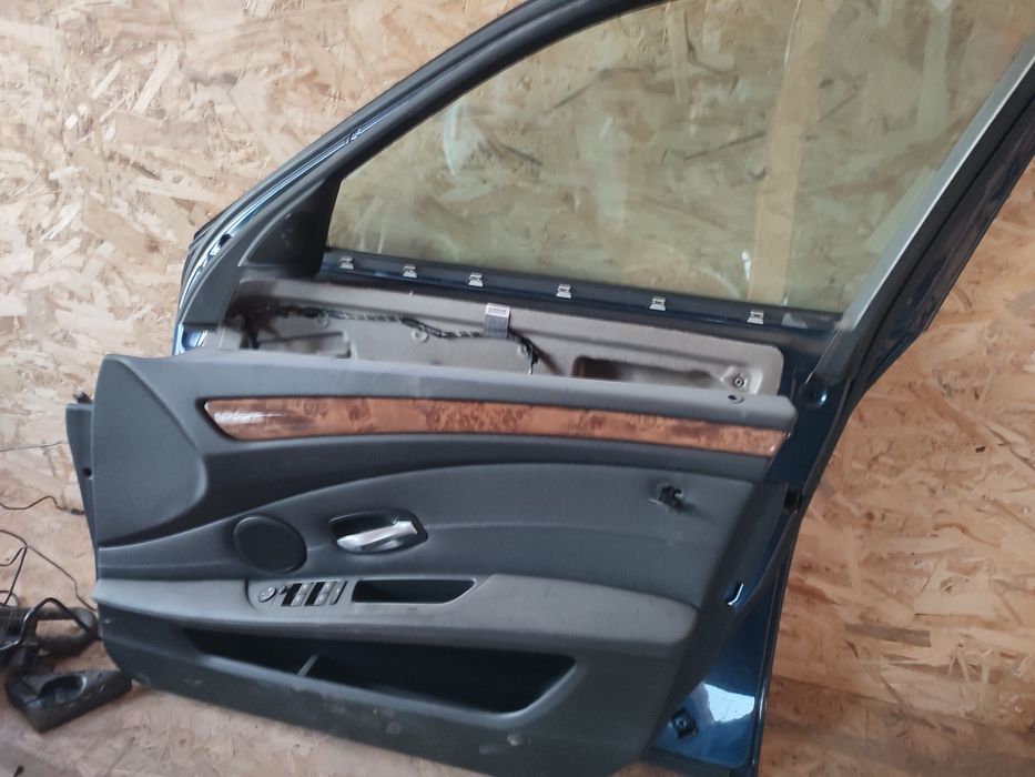 Бмв е 60хороший стан 2000гр