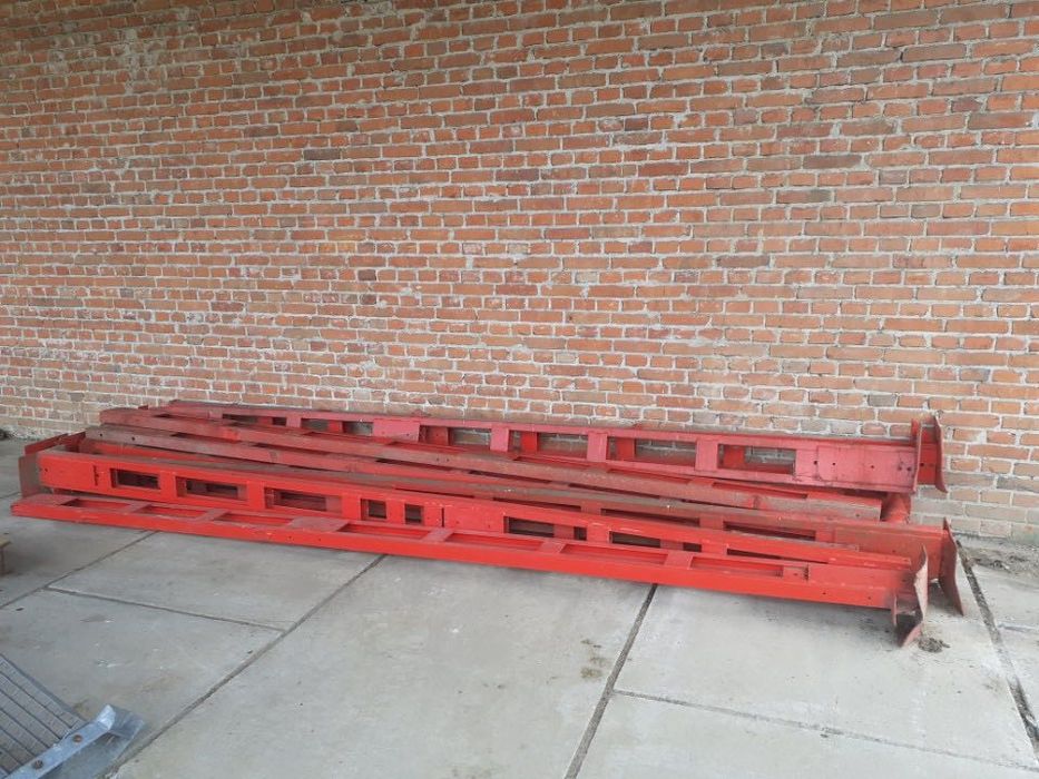 Slupy metalowe dlugie 4,2, 12 sztuk - 1 sz. 450zl