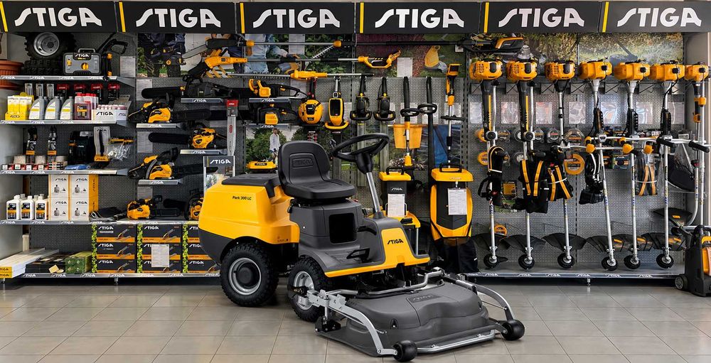 Traktor Ogrodowy STIGA Park 300 LC / SILNIK:414 cm³ / 3000 m² / HYDROSTAT
