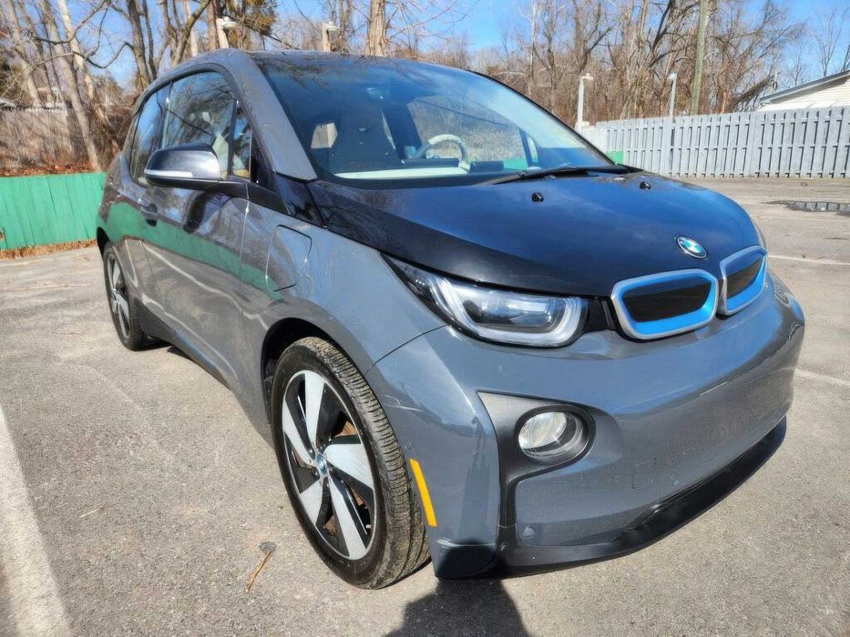 BMW i3      2014