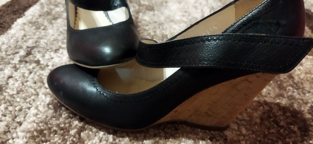 Продам шкіряні туфлі, 36 розмір без дефектів.