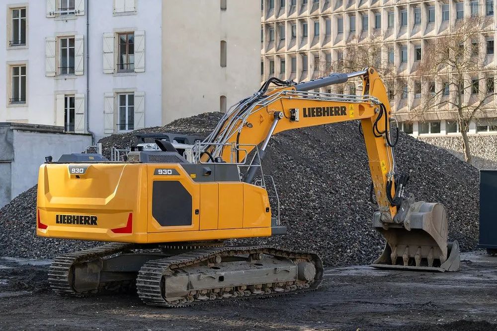 Liebherr R 930 LC  /936/934/330/336/290/360  LIEBHERR R 930 LC 2021 Rok 4100 Mtg. Cat Komatsu Volvo 290/330/329/300