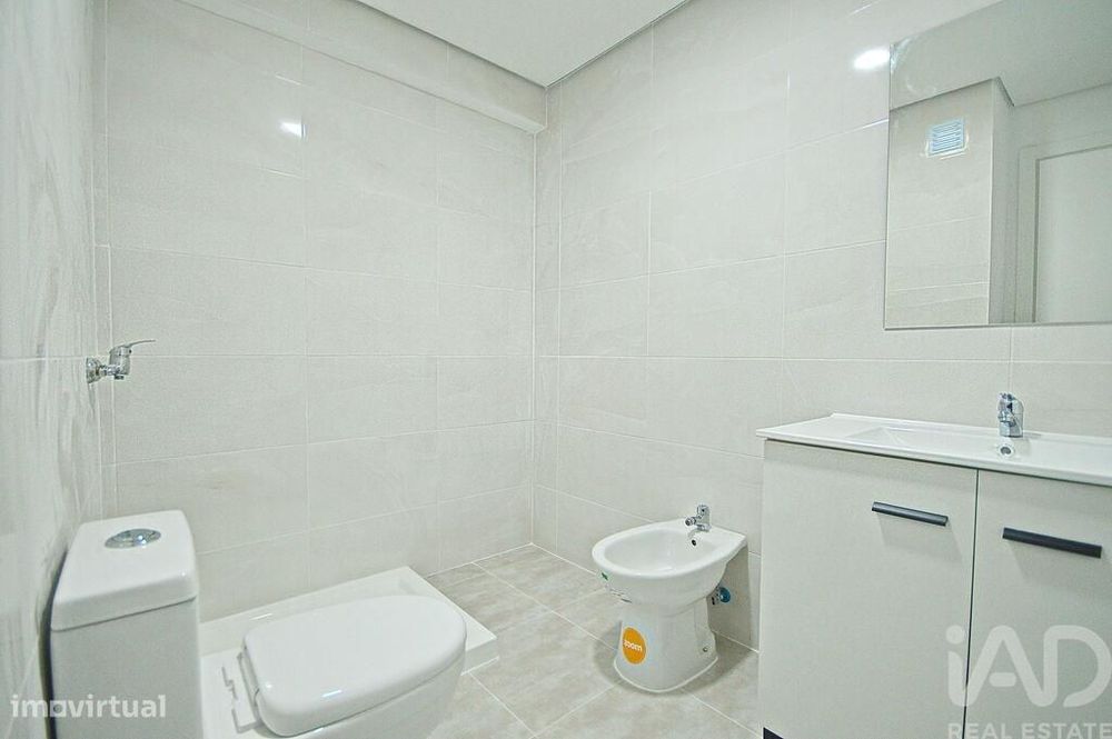 Apartamento T3 em Amora de 97,00 m2