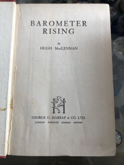 Livro “Barometer rising”