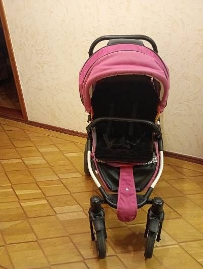 Продам прогулочную коляску Camarello