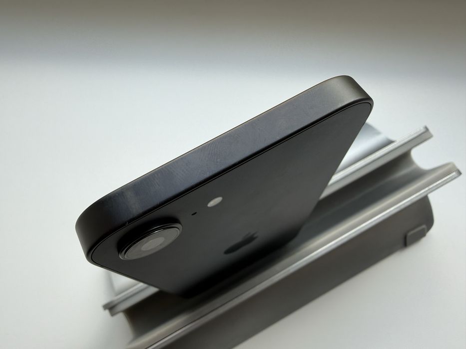 Apple iPhone 16e 128gb Black Neverlock 100%
