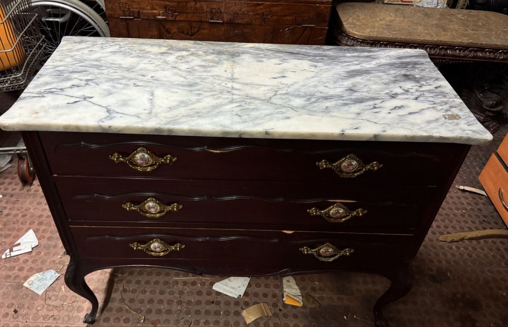 Cómoda e 2 mesas de apoio