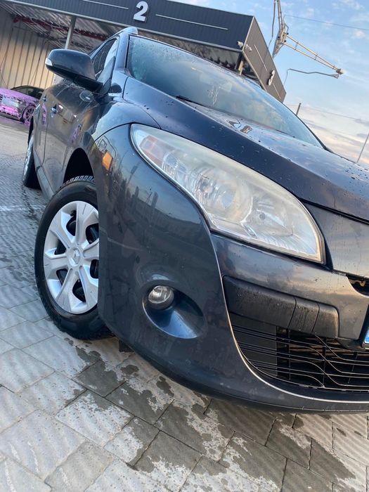 Автомобіль Renault Megane
