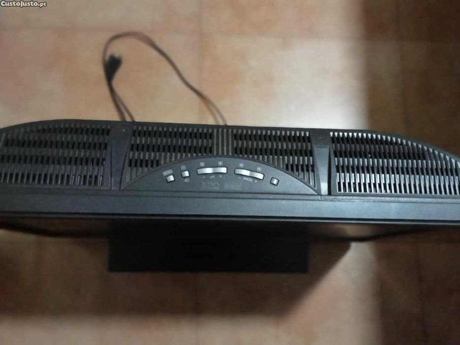 LCD marca Sony com comando