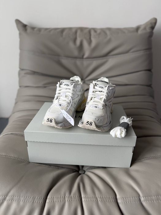Balenciaga Runner (чорні та білі)
