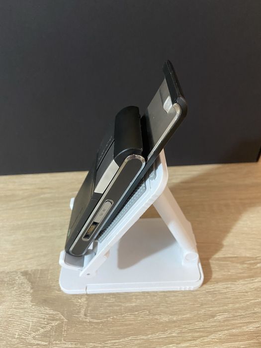 Мобильный телефон Sony ericsson C905