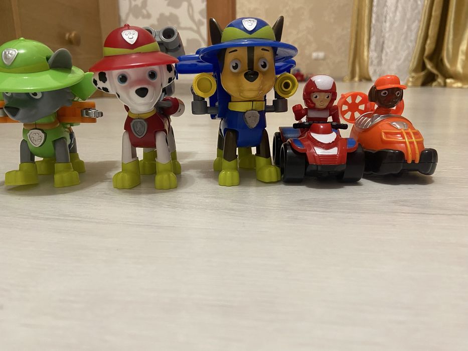 Щенячий патруль, Hot wheels, Блиск, машинки