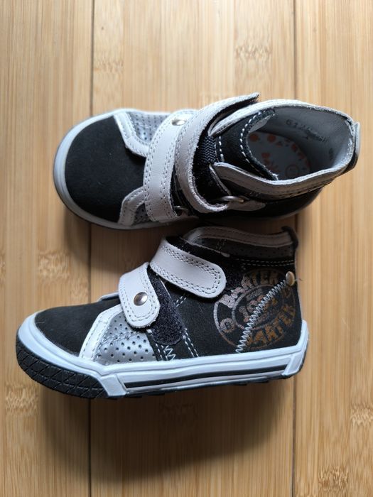 Nowe buty dziecięce roz 21 Bartek