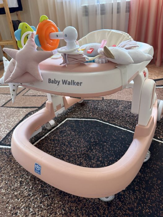 Детские ходунки Baby Walker