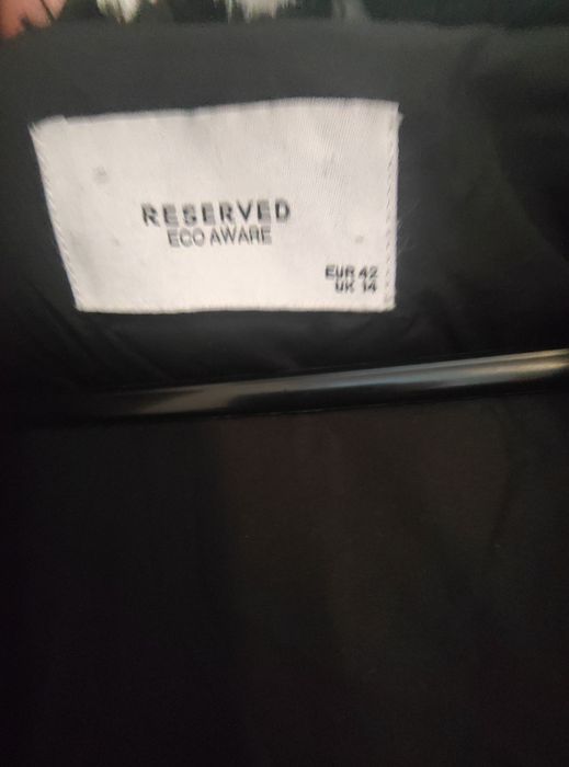 Zimowa kurtka z kapturem Reserved rozm. 42