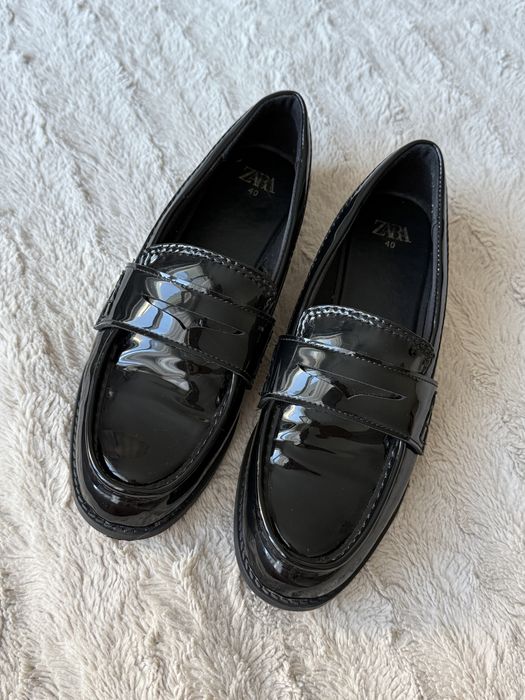 Лакові лофери Zara 40