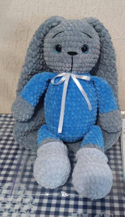 Іграшки ручної роботи Зайченя з великими м'якими вушками